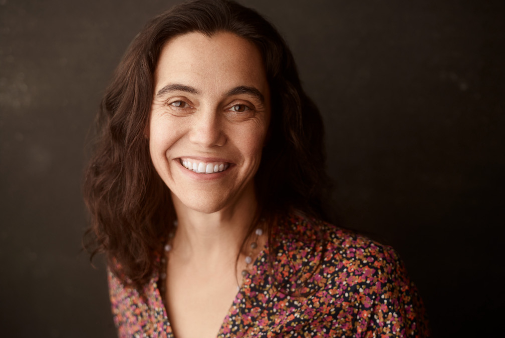 Ep 34: The Moon is my Calendar with April McMurtry